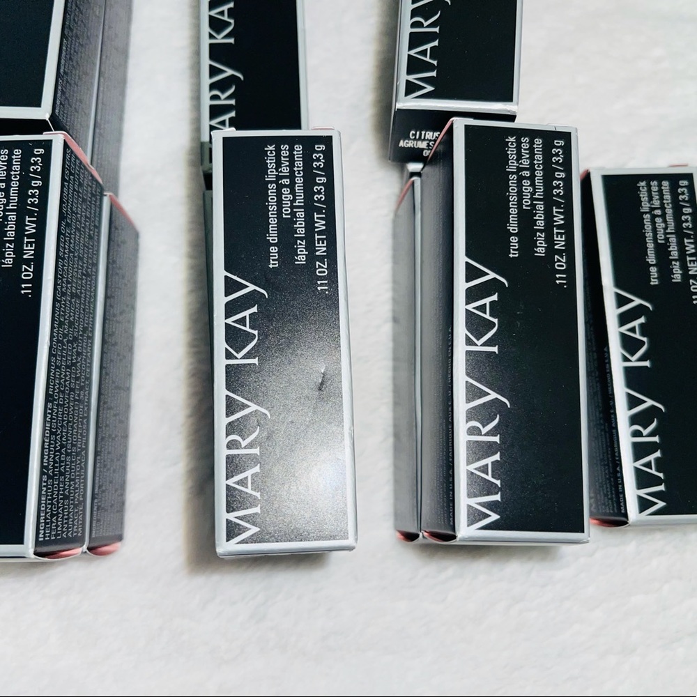 ‼️ALL ARE SOLD‼️NEW IN BOX True Dimentions Lipstick MANY COLORS TO CHOOSE FROM!